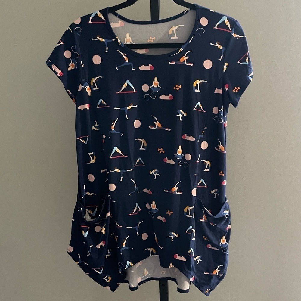 Yoga Novelty Print Tunic Size Medium